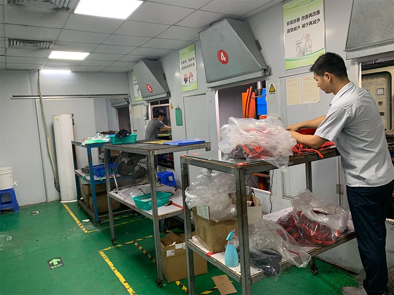 rfid chip silicone wristband manufacturing